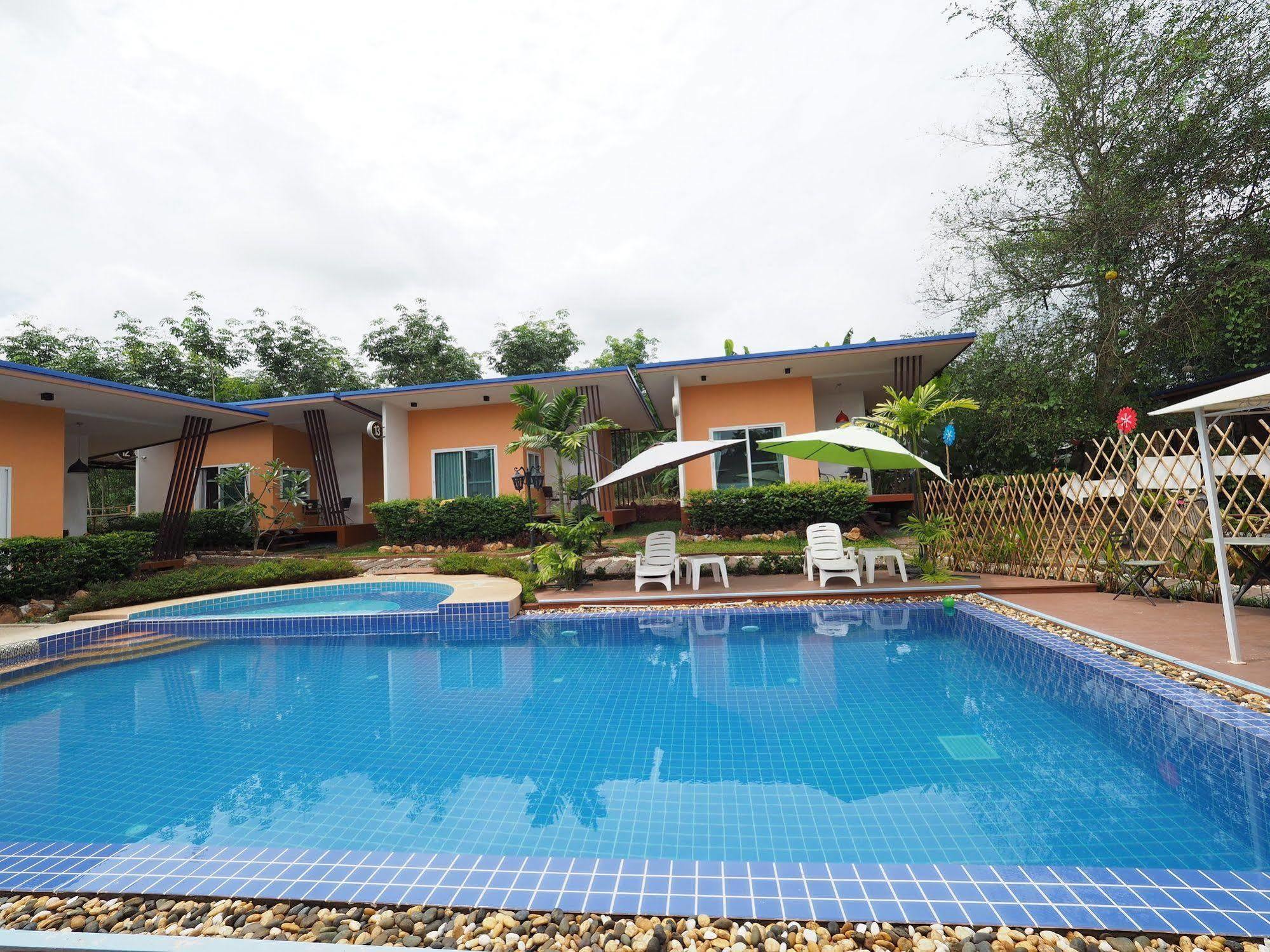 סוראט תאני Nai C Resort מראה חיצוני תמונה